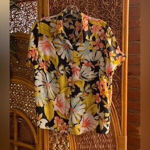 Loco Lindo Floral Blouse Top Blouse Abalone Square Buttons 100% Rayon